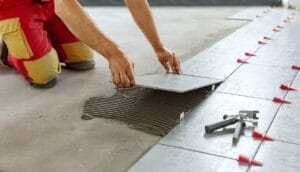 Вартість укладання плитки у 2026 році — ціни за м² в Україні