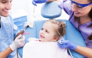 Скільки коштує дитячий стоматолог у 2026 році: ціни на основі послуг вартість дитячого стоматолога